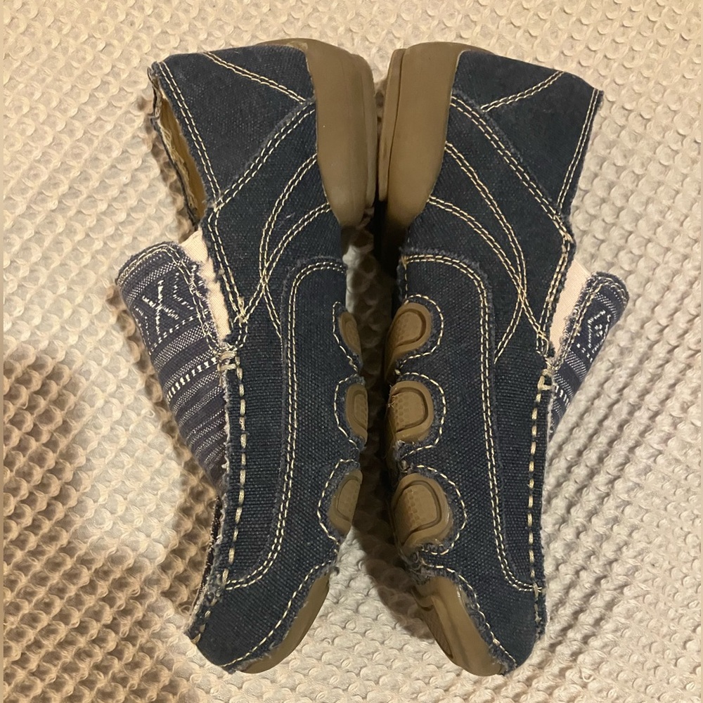 Roper Denim Driving Shoe Flat Slip-On Shoes, Size 6.5, Nearly New - Picture 2 of 6